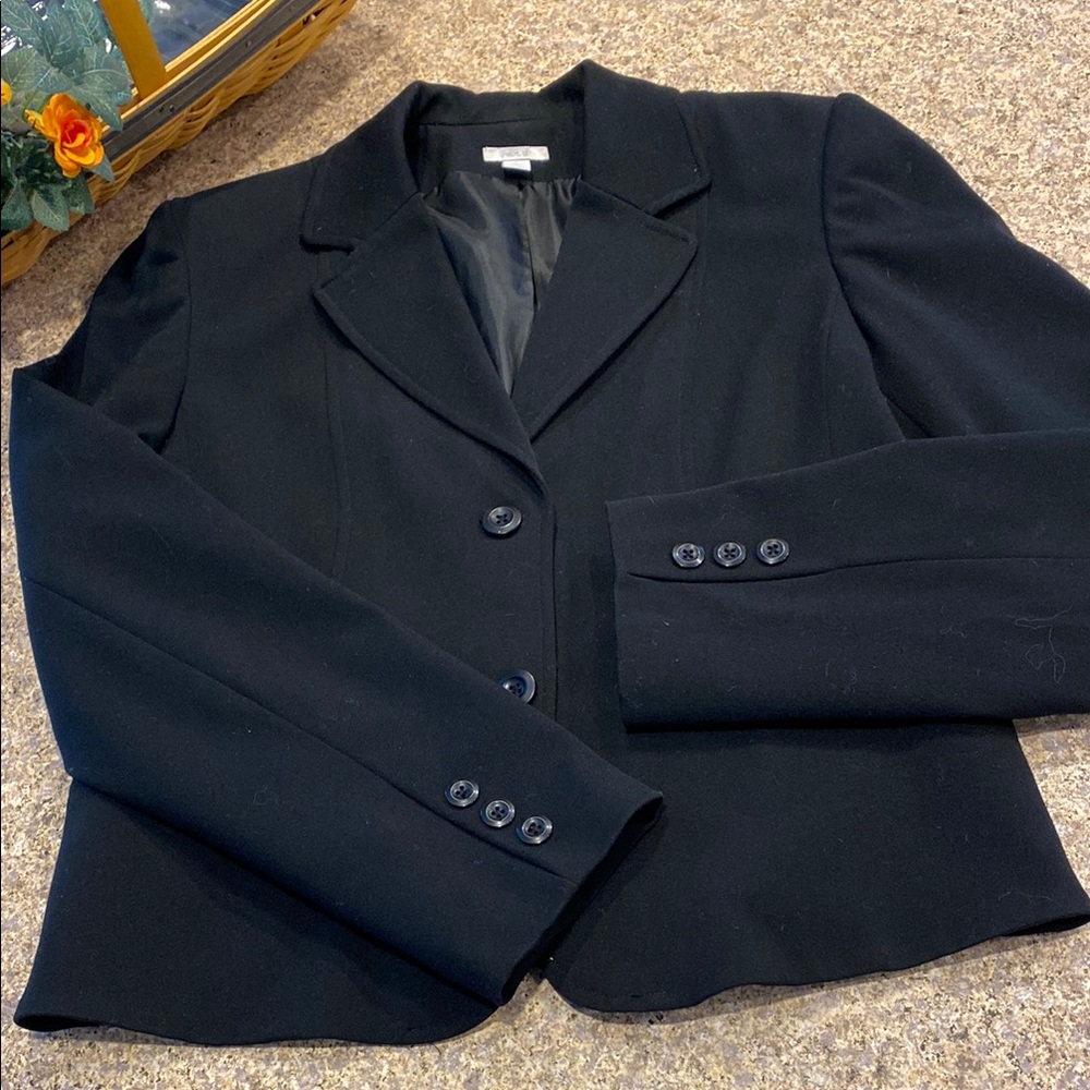 Apt. 9 Black Blazer or Suit Jacket Lined 8 Button
